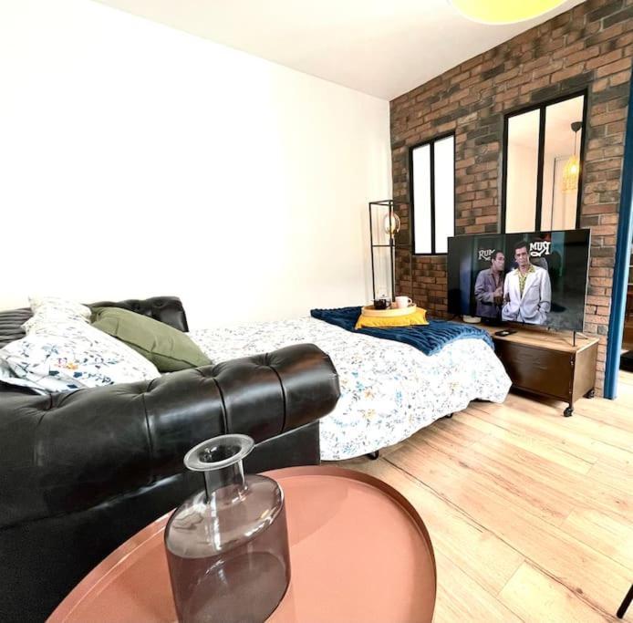 Le Charly - Magnifique Appartement Hypercentre Pau Exteriör bild
